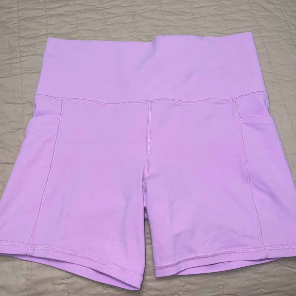 athleta rose pink biker shorts with pockets!